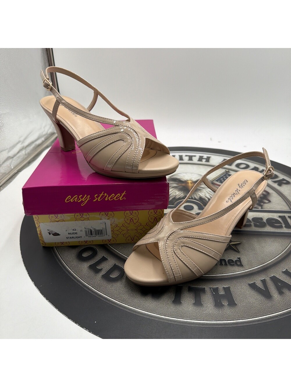 Easy Street Women's Starlight Nude size 9.5 X-Wide